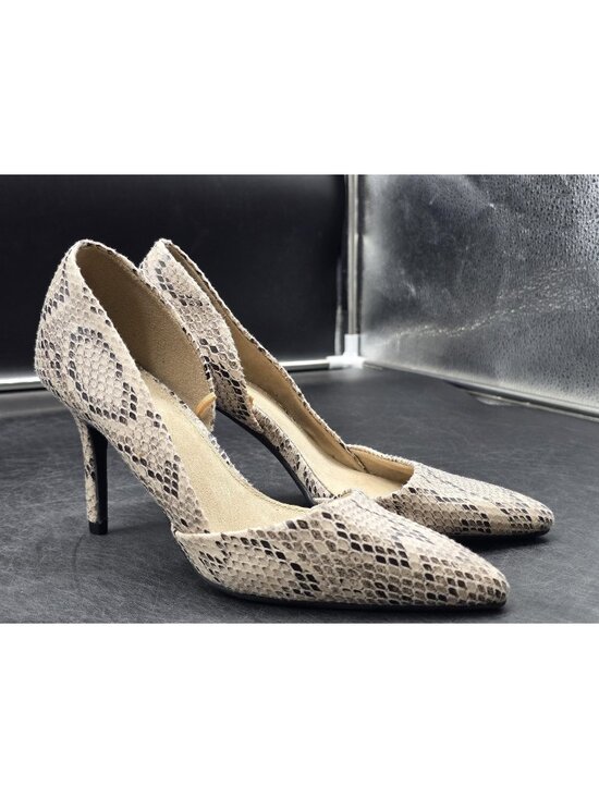 Old Navy Shoes - Old Navy Shoes Womens Size 6 Beige Snake Print D'Orsay Pointed Toe Heels Stains